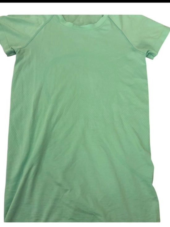 lululemon athletica Tops - lululemon athletica Mint Green Short Sleeve Women's Top